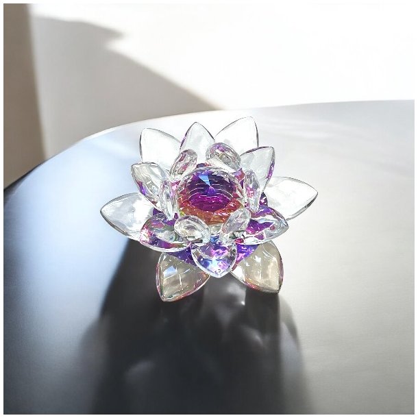 Feng Shui lotusblomst 8,5 cm med glasprismer � skab harmoni, lys og spirituel balance
