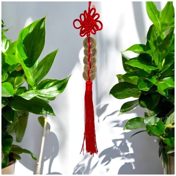 Feng Shui luckyhanger med kinesiske lykkem�nter og traditionelle knuder 39 cm