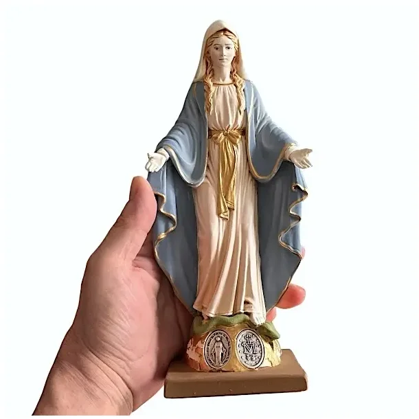 Smuk h�ndmalet Madonna figur i polyresin, 20 cm � h�ndlavet i Italien med s�lvmedaljer
