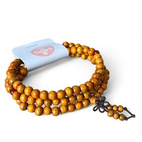 Malak�de i gyldenbrun rosentr� � 108 perler, l�ngde 2 x 35 cm