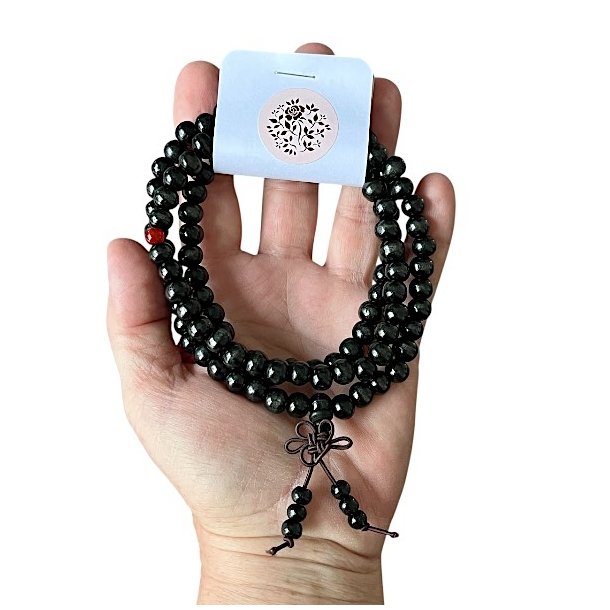 Malakde i sort rosentr  108 perler, lngde 2 x 35 cm