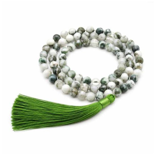H�ndlavet mala med 6 mm tr�agatperler og gr�n kvast