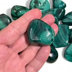 Malakit lommesten i smukke grnne nuancer (34 cm)