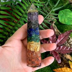 Super smukke obelisk/trne orgonit m. 7 chakra sten - 12 cm