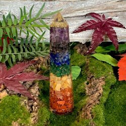 Super smukke obelisk/trne orgonit m. 7 chakra sten - 12 cm
