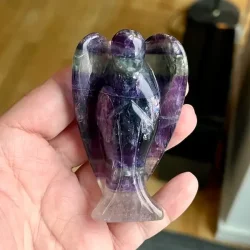One of a Kind Regnbue Fluorit Engel 8 cm i Fineste Kvalitet