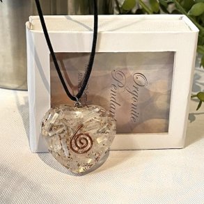 Orgonit hjerte vedhng m. selenit