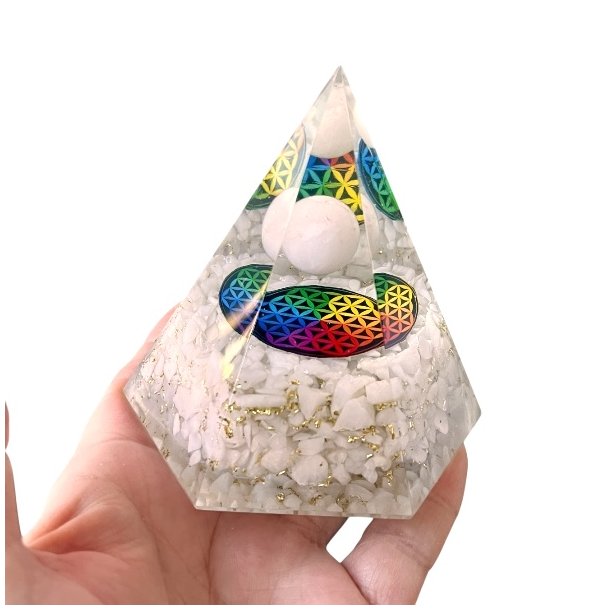 Stor Hexagonal Hvid Agat Orgonit Pyramide  Harmoni, Beskyttelse og Energetisk Balancering