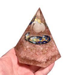 Stor Hexagonal Rosenkvarts Orgonit Pyramide  Harmoni, Beskyttelse og Energetisk Balancering