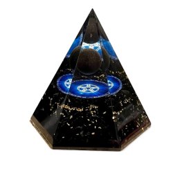 Stor Hexagonal Sort Turmalin Orgonit Pyramide  Harmoni, Beskyttelse og Energetisk Balancering