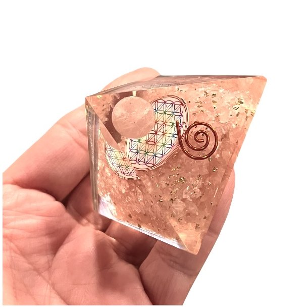 Rosenkvarts Orgonit Pyramide 5 x 5 x 3,8 cm med Flower of Life &amp; Spiral