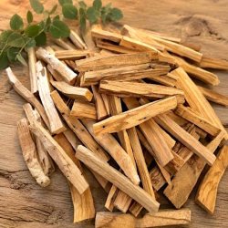 Palo Santo tr� sampak med 5 naturlige stykker fra Peru