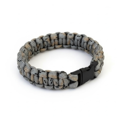 Stilfuldt, robust og unikt paracord armb�nd � h�ndlavet kvalitet, model F