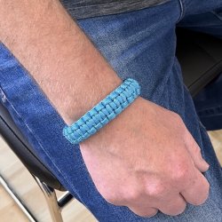Stilfuldt, robust og unikt paracord armbnd  hndlavet kvalitet, model B