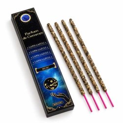 Parfum de Gemmes musk r�gelsespinde med Lapis Lazuli &ndash; �ske og fire h�ndrullede r�gelsespinde p� hvid baggrund.