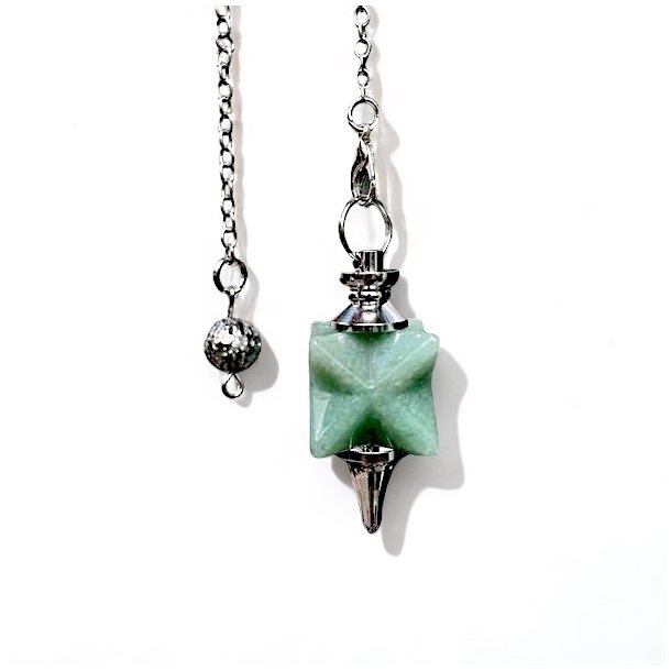gr�n aventurin pendul med merkaba stjerne i smuk udsk�ring til energi og velv�re