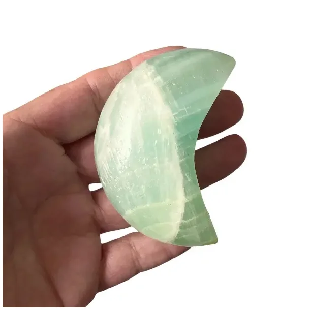 Unikke pistacie calcit Mner  hndskrne og polerede i forskellige strrelser og vgtklasser