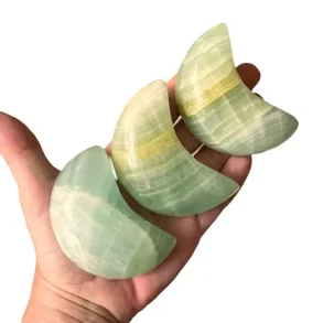 Unikke pistacie calcit M�ner � h�ndsk�rne og polerede i forskellige st�rrelser og v�gtklasser