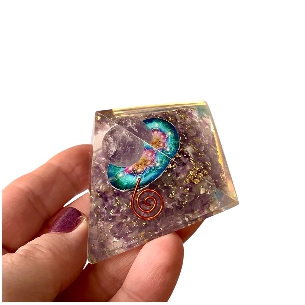 Orgonit Pyramide med Ametyst og metatron�s Cube - 4,2 x 3,6 cm