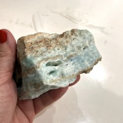 Unik Bl Aragonitkrystal i R Form  462 g  En Krystal i Srlig Fin Kvalitet