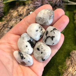 Lommesten | regnbue m�nesten | M�l 2-3 cm