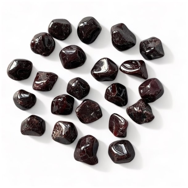 R�de almadin granater | Lommesten | M�l 2 - 2,3 cm