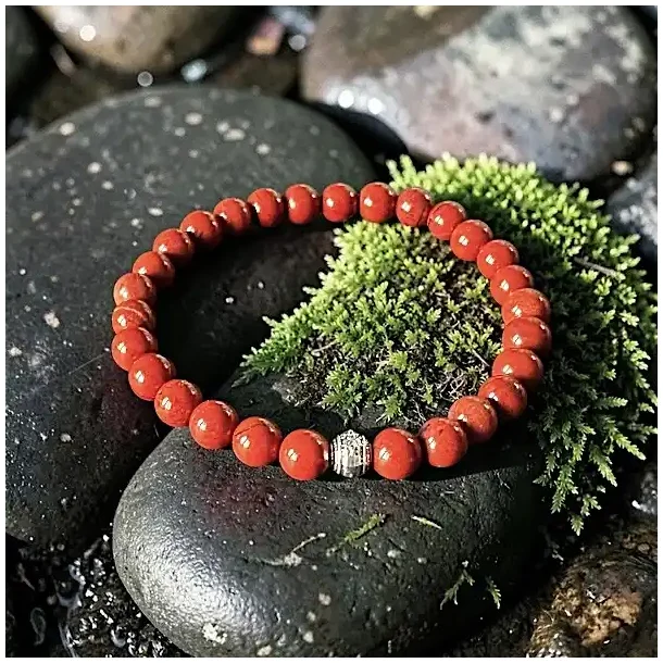 Krystal armb�nd i r�d jaspis m. 6 mm perler | M�l 16 - 17 cm