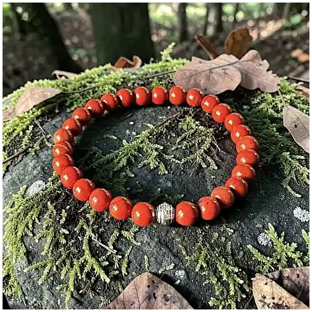 Krystal armb�nd i r�d jaspis m. 6 mm perler | M�l 16 - 17 cm