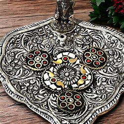 Ganesha Metal Rgelsesholder