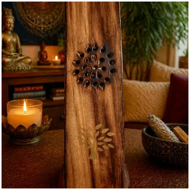 Tr� r�gelsesholder med livets tr� symbol og sort turmalin til energirensning