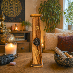 R�gelsesholder t�rn i tr� med sort r� turmalin i spirituelt hjemmemilj�