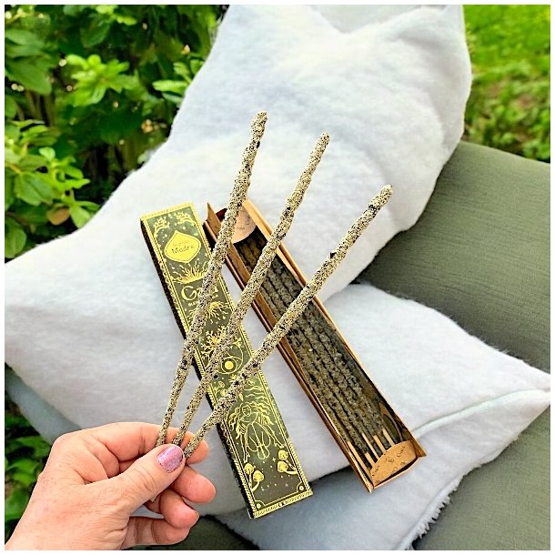 Forbindelse til Jorden  Hndrullede Moder Jord Rgelsespinde