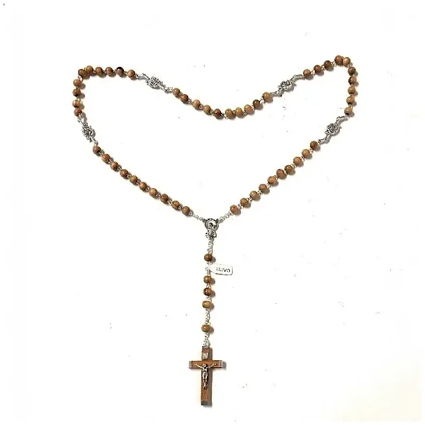 H�ndlavet rosenkransk�de i oliventr� med 6 mm perler - 46 cm