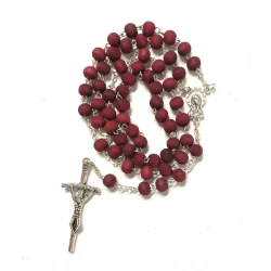 Rosenkranskde i rosentr med 59 perler og kors  hndlavet kde med skn duft af roser