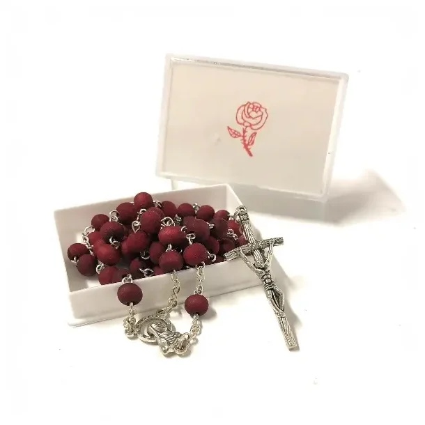 Rosenkranskde i rosentr med 59 perler og kors  hndlavet kde med skn duft af roser