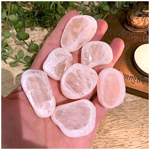 Flodkrystaller i rosenkvarts B Kvalitet, Ml ca 3 cm