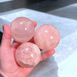 Ekstra Fine Rosenkvarts Kugler  5,5 - 6 cm