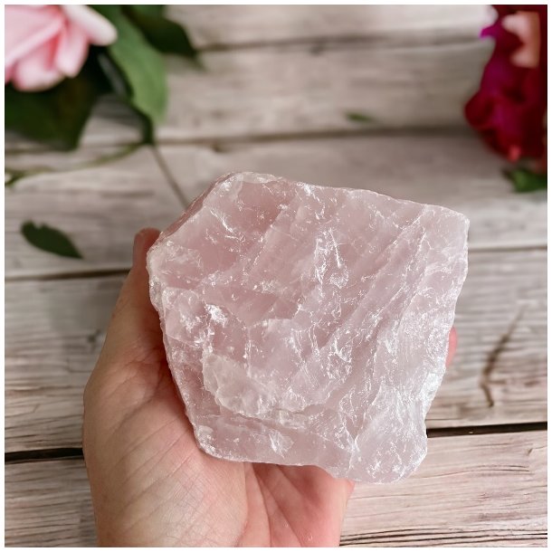 Rosenkvarts | r | Vgt ca. 400 - 450 gram