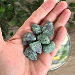 Rubin zoisit | rpoleret | Ml 2-3 cm | 50 gr. i ps.