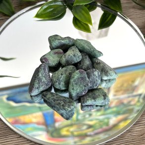 Rubin zoisit | r�poleret | M�l 2-3 cm | 50 gr. i ps.