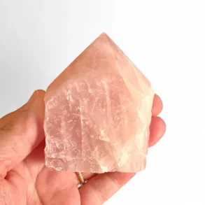 Eksklusiv semipoleret rosenkvarts spids i unika kvalitet  mler 7,5 x 6 cm (A)