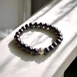 Hndlavet Shungit Krystal Armbnd i gaveske | Elastisk | 8 mm Stenperler | 15,5 -17 cm