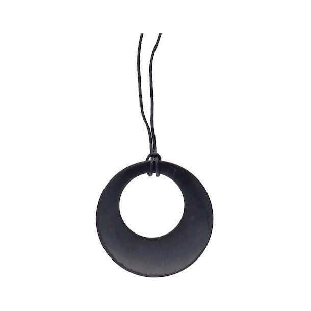 Shungit vedh�ng dobbeltcirkel m. sn�re, M�l �5 cm