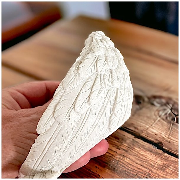 Hjerteformede skle med englevinger  elegant opbevaring og magisk dekor