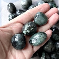 Smaragd lommesten -  Runde -  Ml  2,5 - 3 cm