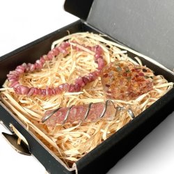 Gavest i pink turmalin m. krystalarmbnd, orgonit hjerte og orgonit vedhng