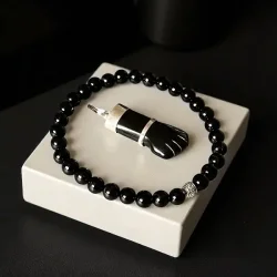 Beskyttende smykkest i sort turmalin med armbnd 17-20 cm og higa vedhng