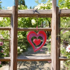 Hndlavet solfanger 11 x 18 cm  dobbelthjerte i rd og violet med lys og varme