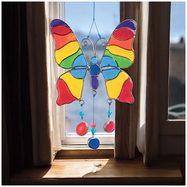 H�ndlavet sommerfugle solfanger L: 23 cm med perler og regnbuefarver (B)