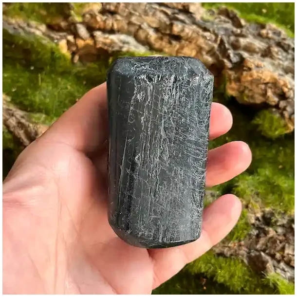 Sort Turmalin rpoleret Freeform  Beskyttelse &amp; Energirensning (C)